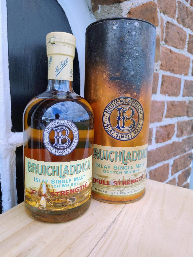 Bruichladdich-1994 -full-strength-2nd-edition-release-2005 Bruichladdich Full Strength 1994 (1 fles alleen afhalen) - Afbeelding 1